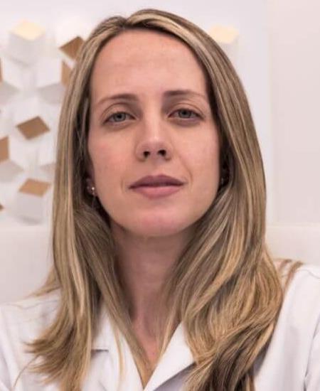 médico Drª.  Andressa Silva Abreu Pinasco 